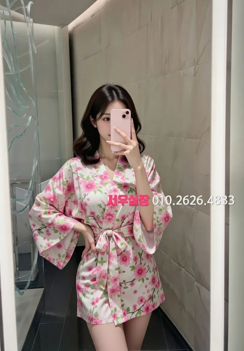 신시가지 다국적노래클럽 프리미엄 라인업 15번 프로필